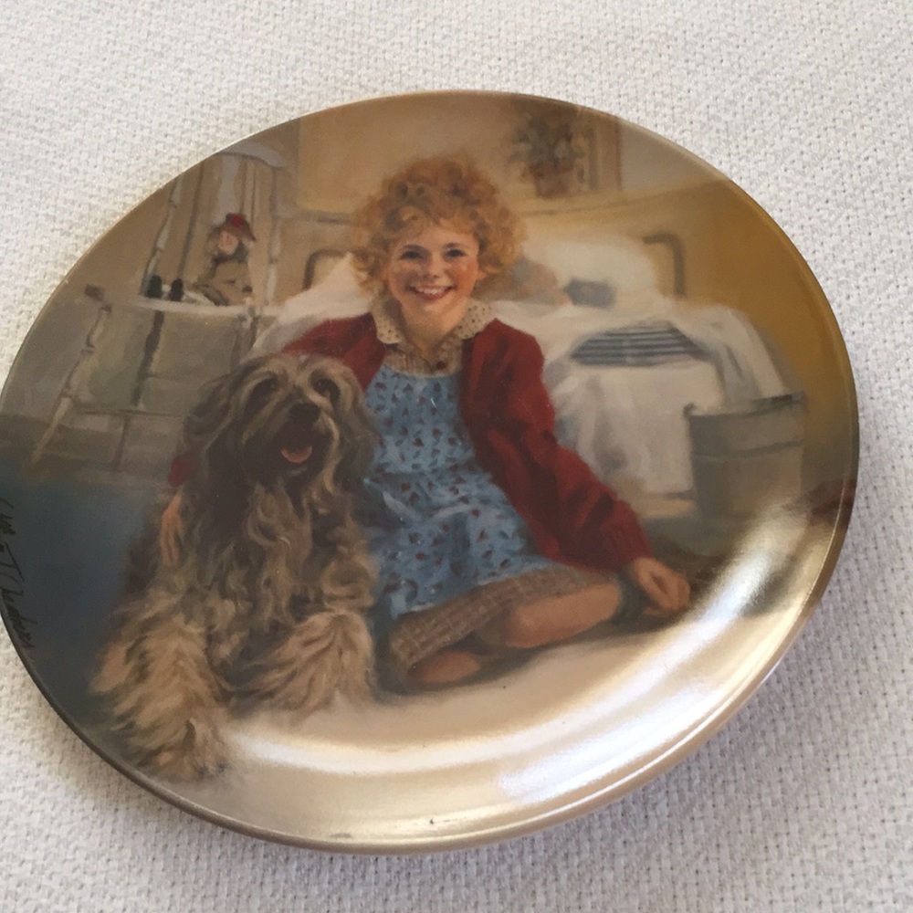 Annie and Sandy first addition plate🌷🌷🌷🌷🌸🌸
